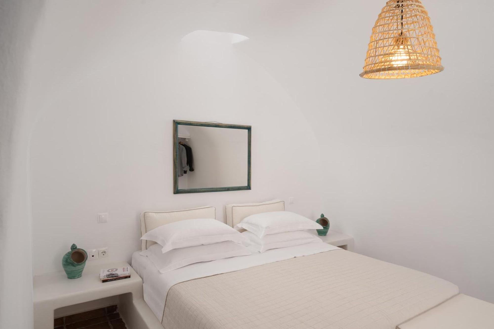Madame Kalitsi Cozy Suites Fira  Extérieur photo