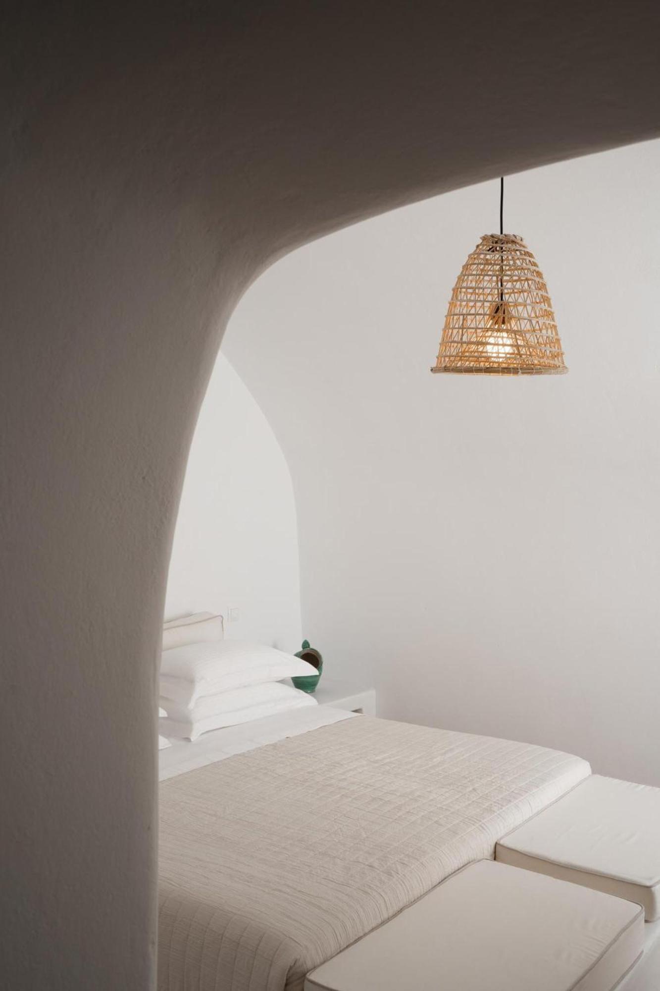 Madame Kalitsi Cozy Suites Fira  Extérieur photo