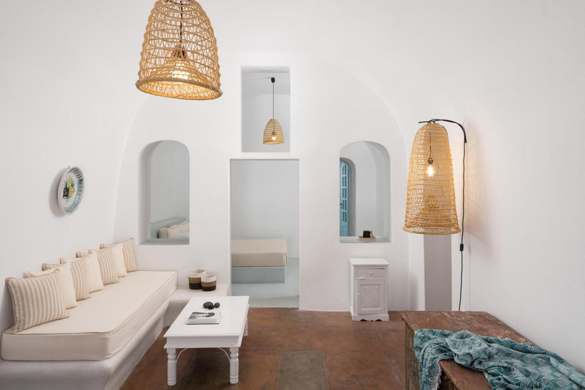 Madame Kalitsi Cozy Suites Fira  Extérieur photo